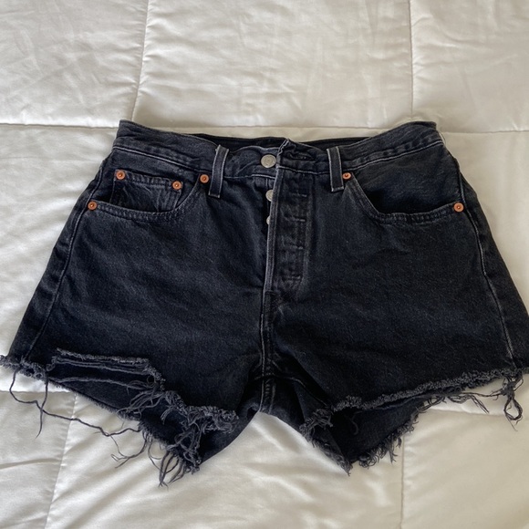 Black Levi Shorts - Picture 2 of 4